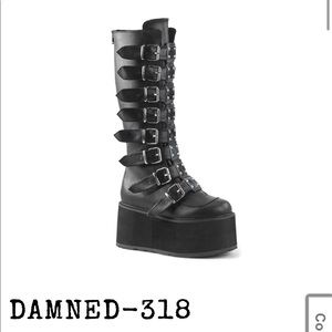 DEMONIA- DAMNED 318 KNEE HIGH PLATFORM BOOT SIZE 7